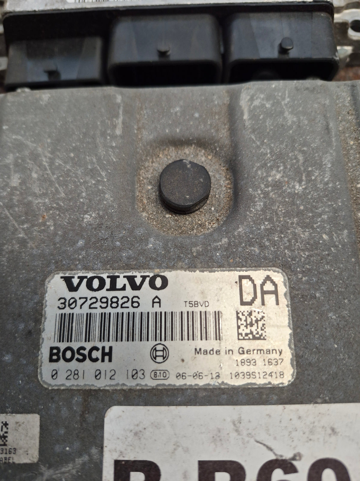 VOLVO S60 V70 XC70 XC90 185 HP D5 AUTO 2005-2008 ENGINE ECU 30729826A