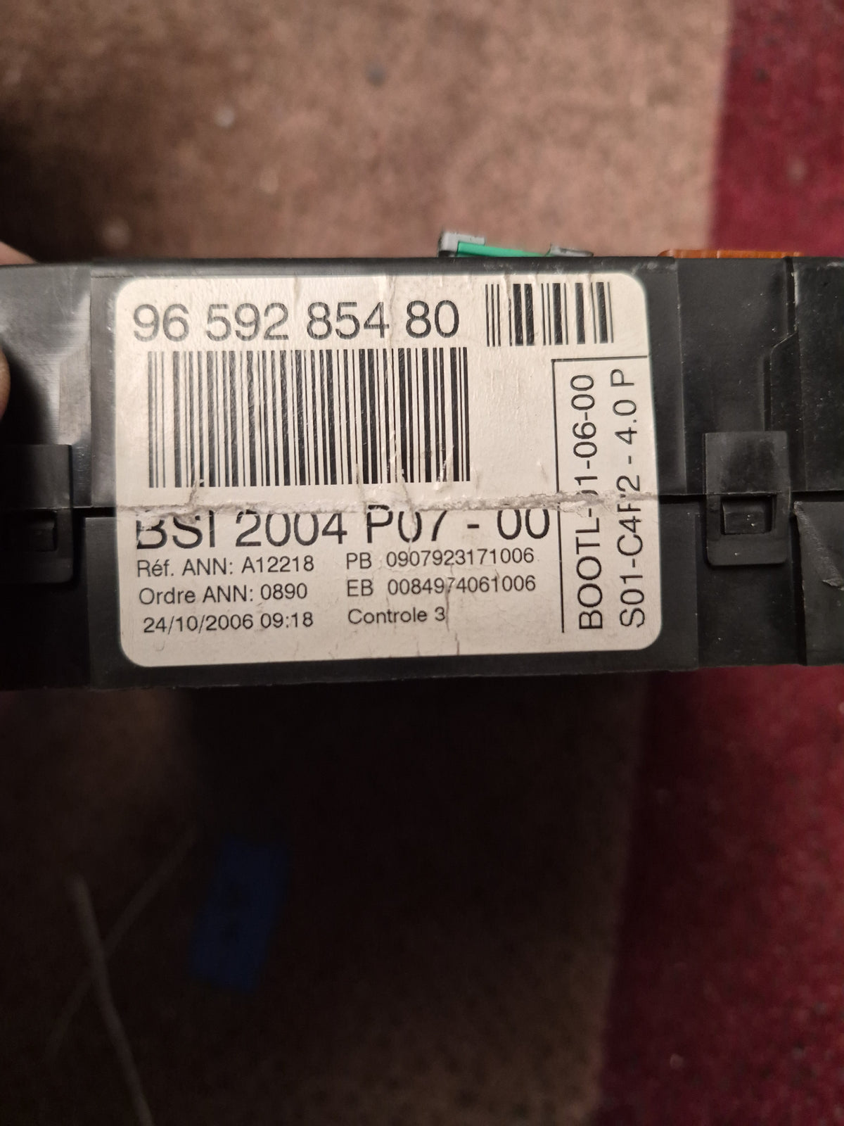 Peugeot Citroen BSI Module 96 592 854 80 BSI 2004 P07-00