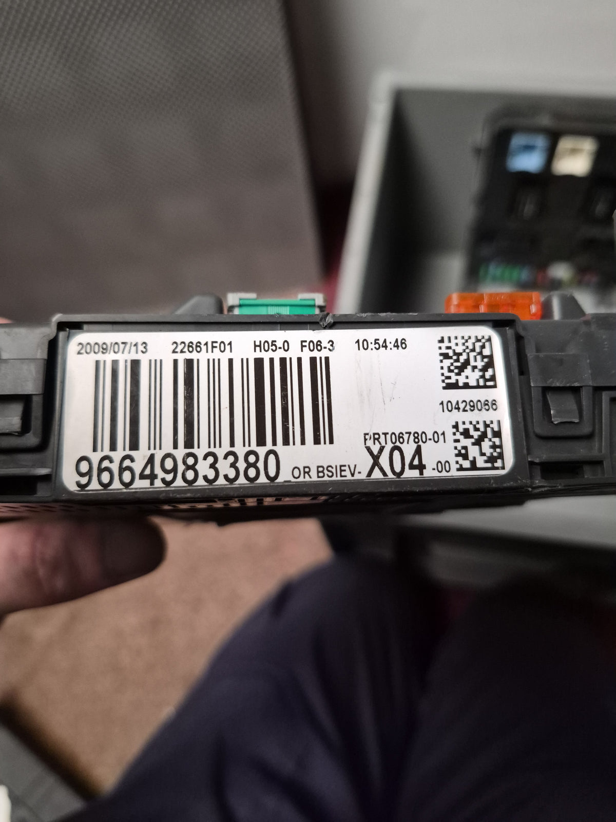 Peugeot Citroen BSI Module 9664983380 OR BSIEV X04-00