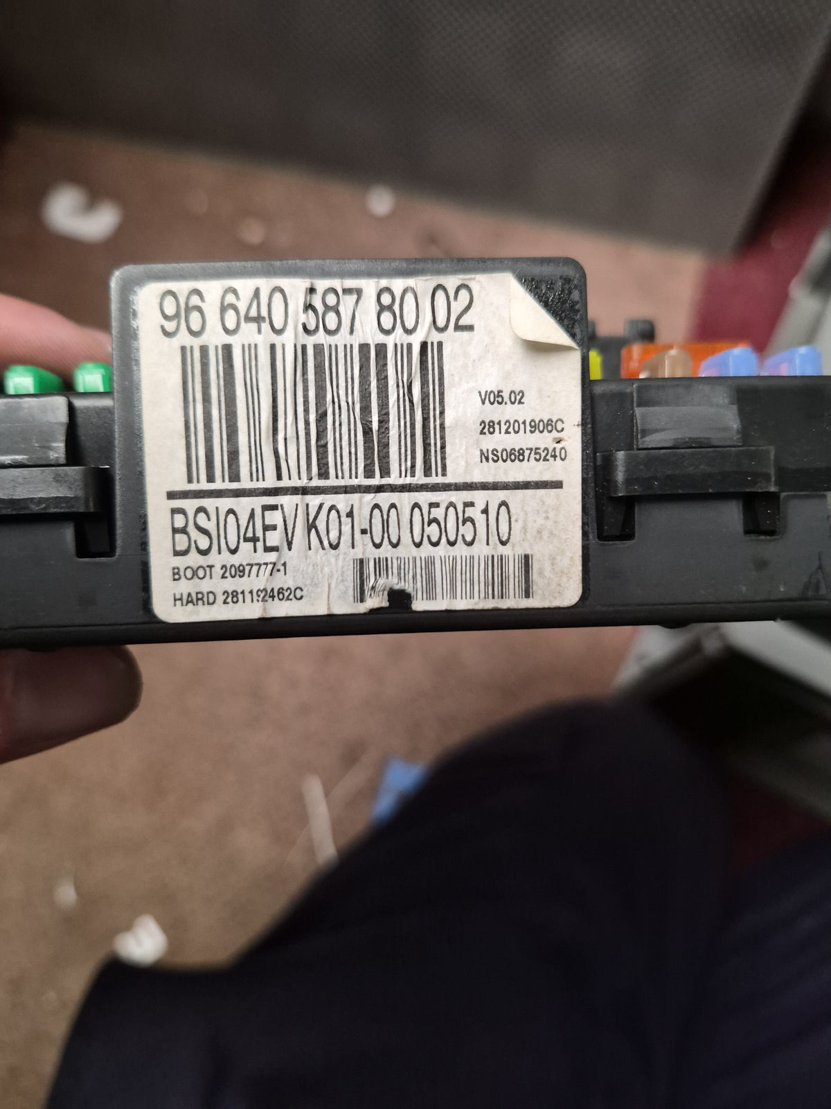 Peugeot Citroen BSI Module 96 040 587 80 02 BSI04EV K01-00 050510