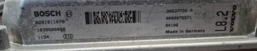 VOLVO V70 2004 MK2 2.4 DIESEL ENGINE CONTROL UNIT ECU 30637733A