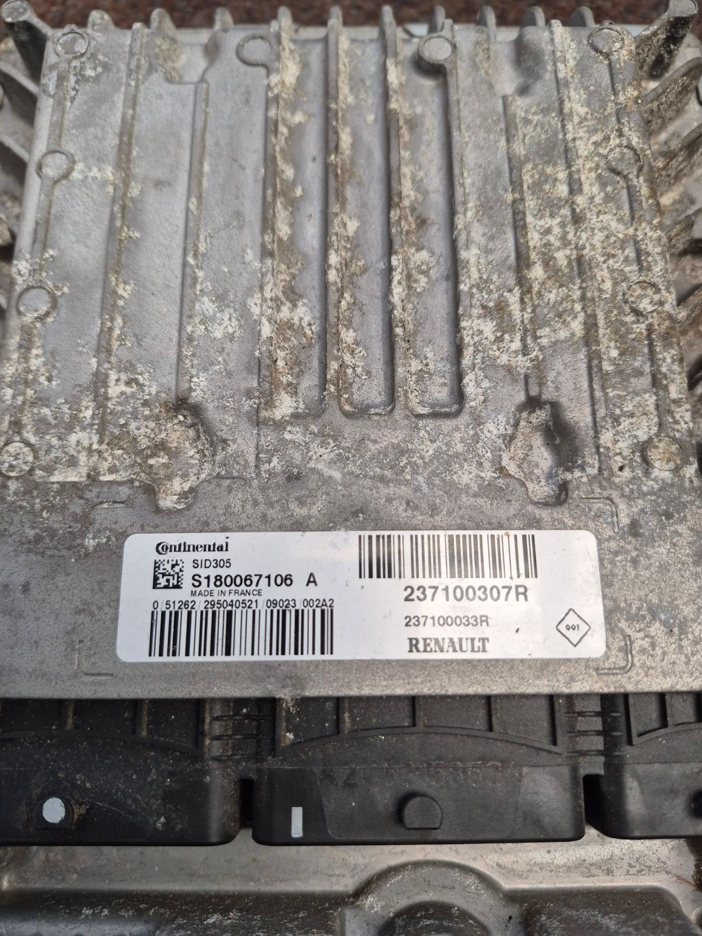 Renault Engine ECU Continental SID305 – 237100307R | Genuine OEM Used ECU