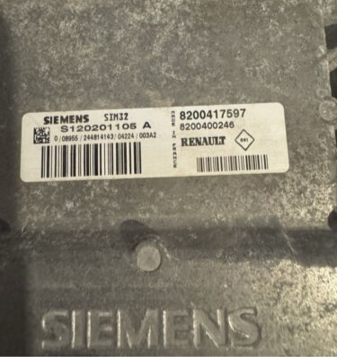 2004 Renault Clio 1.2 16V engine ECU 8200417597 S120201105A